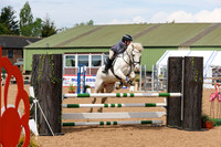 Class 4 - Blue Chip Pony Newcomers/Pony 1.00m Open (both toinc. The Pony Restricted Rider 1.00m Qualifier)